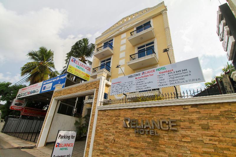 Oyo 126 Reliance Hotel Colombo Exterior foto